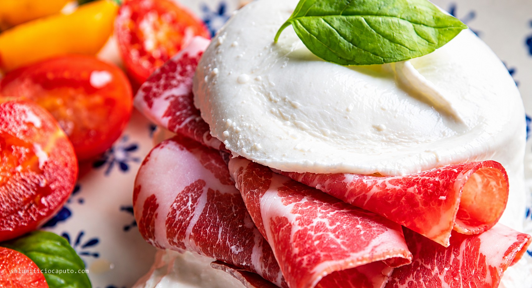 Composition gourmande de produits frais dans l'esprit de la cuisine méditerranéenne